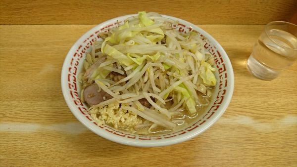 「小ラーメン（ニンニクアブラ）」@ラーメン二郎 環七新新代田店の写真