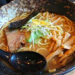 濃厚魚介らぁめん、大盛