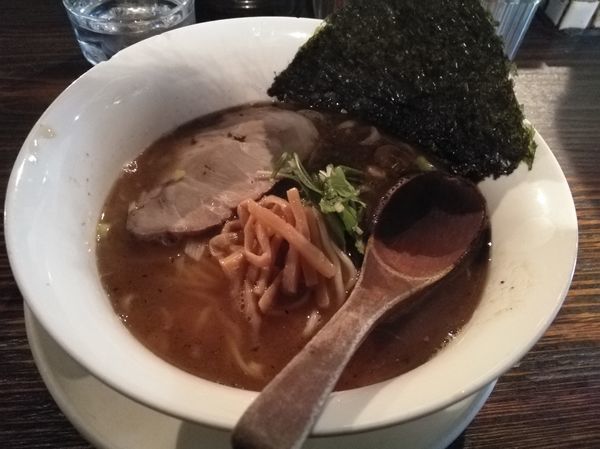 「正油そば」@秋刀魚中華そば 生粋の写真