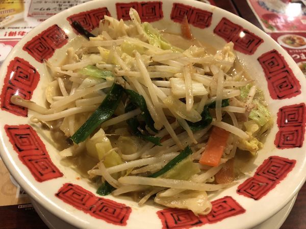 「国産野菜たっぷり味噌ラーメン＋おつまみ多数＋焼酎（ボトルキー」@バーミヤン 須玉インター店の写真