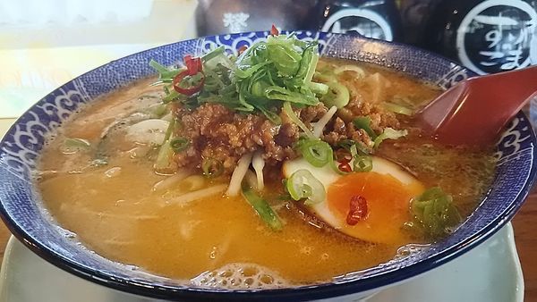 「赤辛ラーメン」@博多ラーメン鶴亀堂 鶴ヶ島店の写真