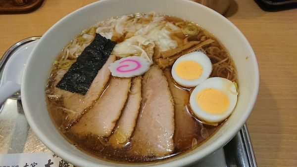 「チャーシューワンタン麺+ゆで玉子」@大宮大勝軒の写真