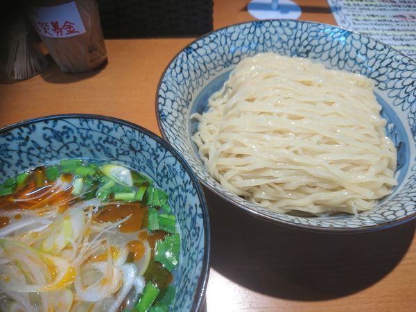 「【限定】牡蠣とニラのピリ辛つけ麺～ご飯割付～980円」@㐂九八 ～garage～の写真