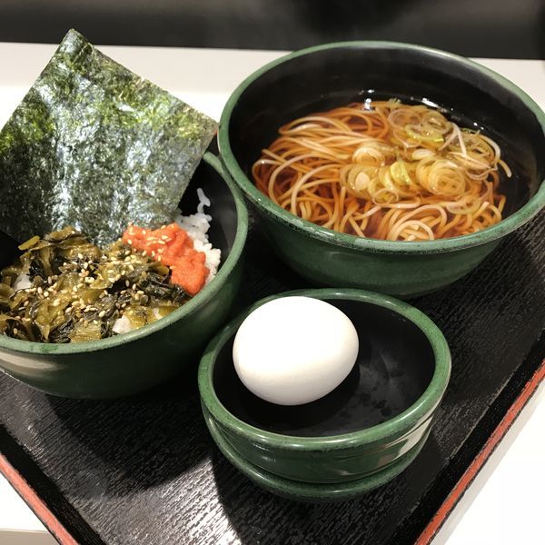 「朝食セット（高菜明太ごはん）（￥360）＋生玉子（クーポン）」@ゆで太郎 三田3丁目店の写真
