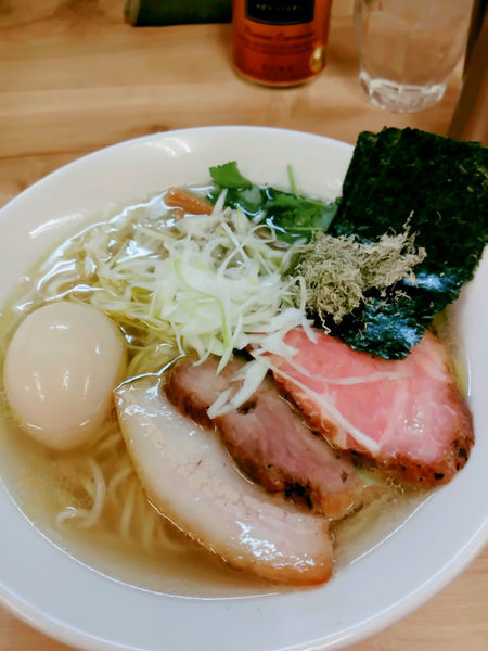 「特製塩らぁめん　900円＋ビール」@麺処 有彩の写真