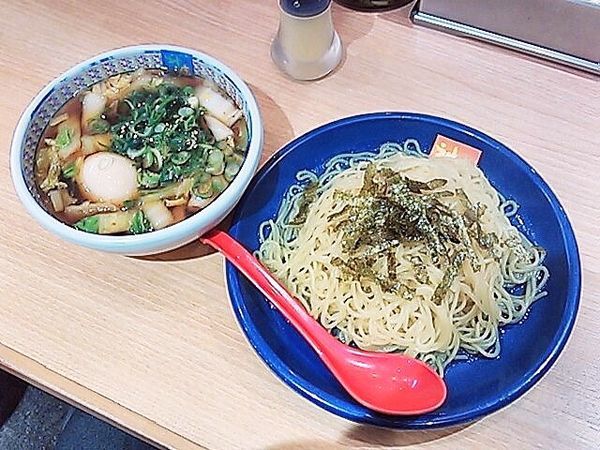 「つけ麺（温麺、1.5玉）＋味玉」@どうとんぼり神座 新宿店の写真