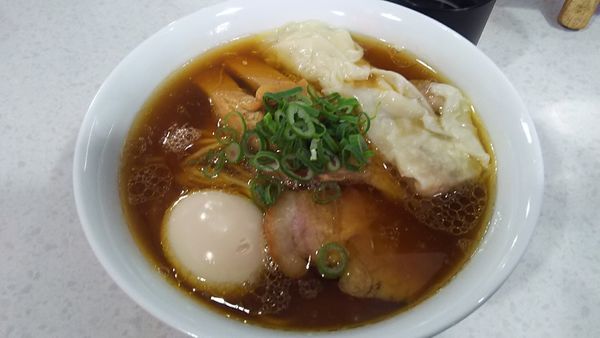 「特製醤油ラーメン」@ラーメン星印の写真
