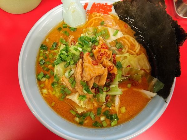 「極旨もつ味噌ラーメン大盛（硬め、多め）＋海苔5枚」@山岡家 前橋野中店の写真