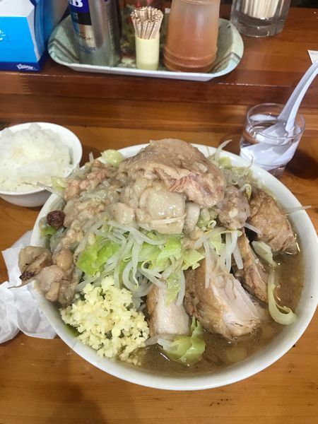 「ラーメン(大)¥880豚¥200ライス¥100」@ラーメン 滋悟郎の写真