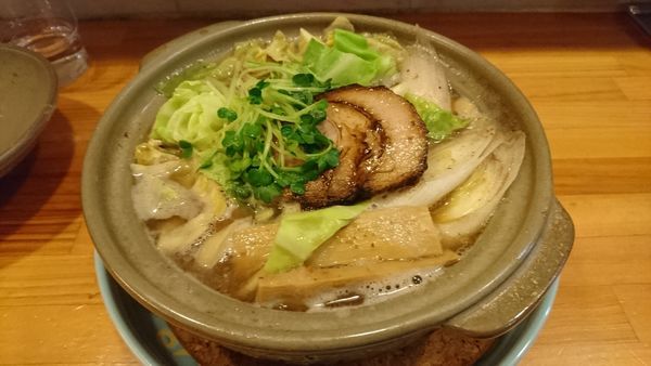 「【期間限定】鍋焼きらーめん」@ボニート・ボニートの写真