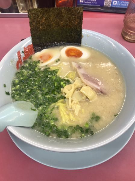 「プレミアム塩とんこつ」@ラーメン山岡家 高崎西店の写真