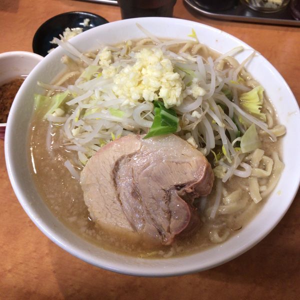 「ら〜めん（塩）脂＋ニンニク 750円」@らーめんコジマルの写真