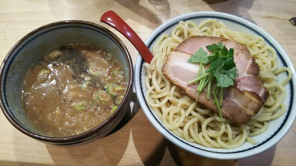 「濃厚煮干つけ麺(大盛)(あつもり)」@煮干麺 月と鼈の写真