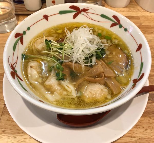 「柚子塩ワンタン（細麺￥900）」@らーめん天神下 大喜の写真