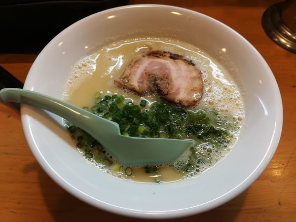 「2/25塩白湯らーめんバリカタ760円」@麺場 鶏源 TORIGEN 黄金町店の写真