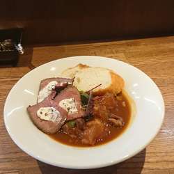 2月限定ビーフシチューラーメン【ローストビーフのせ】