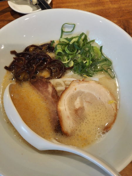 「白丸　替え玉」@博多一風堂 新潟店の写真