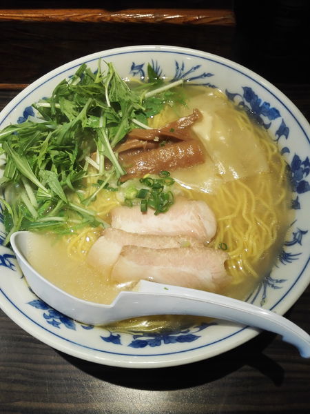 「やきあごラーメン 塩 大盛り」@ラーメン浦咲 駅前の写真