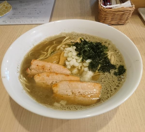 「濃厚煮干ラーメン」@麺＆cafe Coi.Coi.の写真
