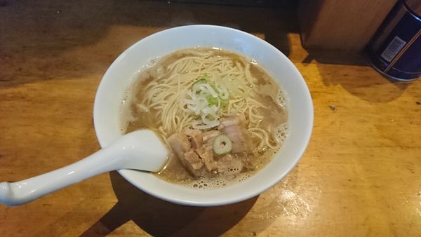 「肉そば(中)850」@自家製麺 伊藤の写真
