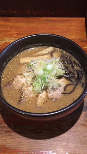 「焙煎ごまみそラーメン」@吉山商店 本店の写真