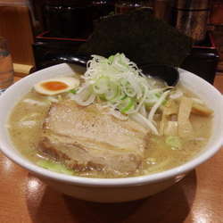 濃厚とんこつ醤油