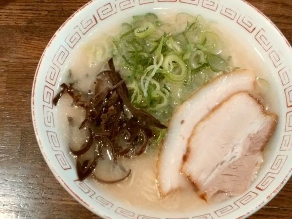 「長浜ラーメン」@本場博多 長浜ラーメン まるむら 東陽町店の写真