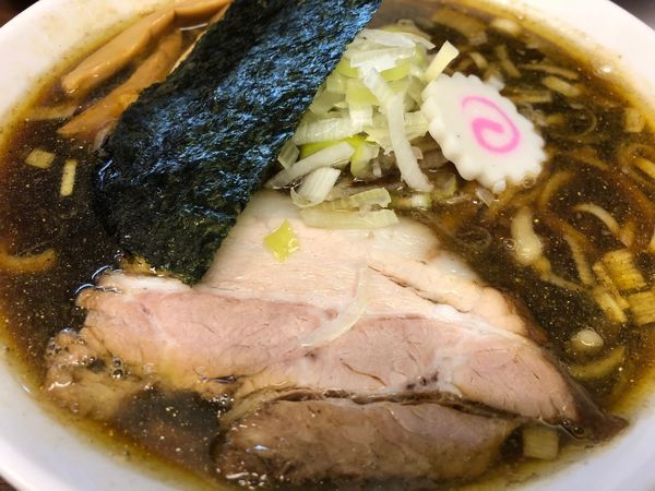 「醤油煮干中華そば」@つけめん 三三㐂の写真