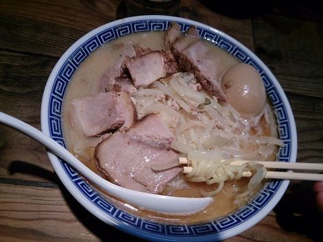 「味玉 上越味噌」@ナベラボ 池袋〝新潟ラーメン 第2弾〟の写真