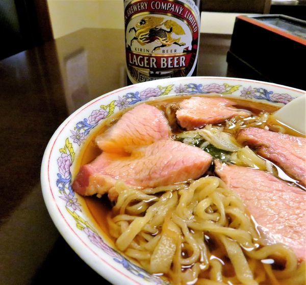 「チャシウメン（800円）＋キリンラガー大」@手打ちラーメン 三玉家の写真
