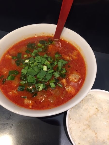 「勝浦式タンタンメン（3辛）800円　＋半ライス100円」@じもんの写真