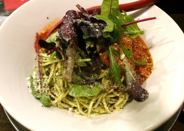 「紫蘇とトリッパの和えめん」@立ち呑み居酒屋 金町製麺の写真