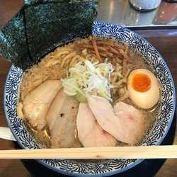 背脂のこく煮干し特製らーめん