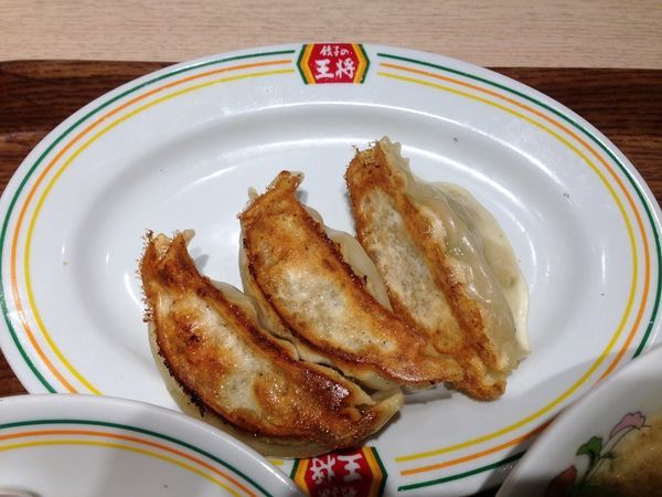 「王将ラーメン＋餃子３ケ＋ジャストサイズ炒飯」@餃子の王将 京成高砂駅南口店の写真
