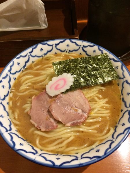 「中華そば(中盛)740円」@麺恋処 いそじの写真