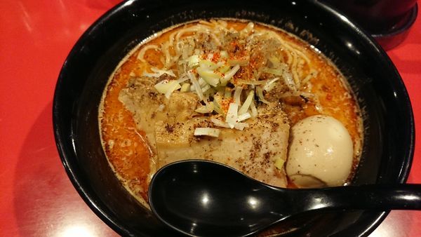 「特製辛味噌らーめん(1000円)+大盛(100円)」@辛味噌拉麺BOMBERの写真