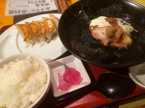 「水戸梅らーめん＋ギョーザセット」@らーめん げんき屋 ひたちなか店の写真