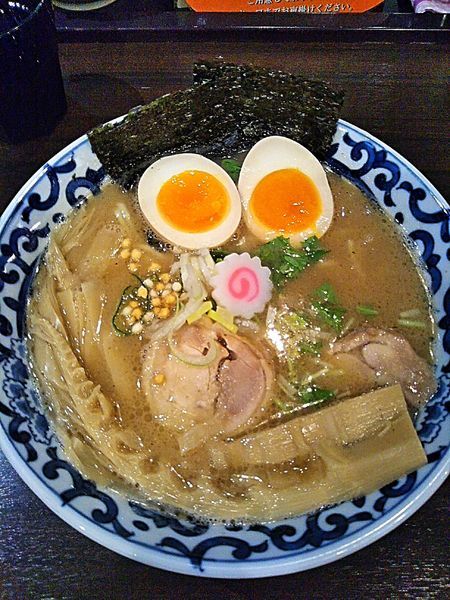 「豚骨魚介全部入りらー麺 1060円」@東京駅 斑鳩の写真