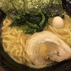 濃厚ラーメン しょうゆ
