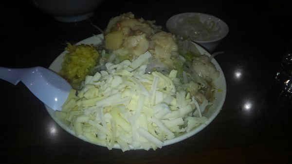 「ラーメン小、ネギ、チーズ」@ラーメン 滋悟郎の写真