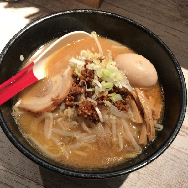「味噌らーめん780円+味玉」@麺屋 誉の写真
