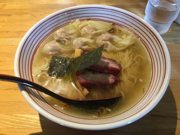 「わんたんそば しお」@支那そば なかじまの写真