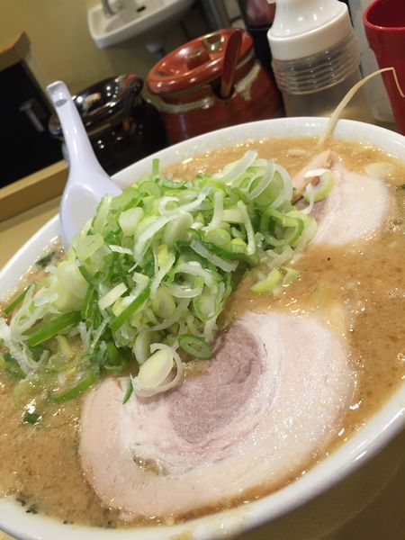 「みそらーめん 超極太麺 野菜少なめ」@超ごってり麺 ごっつ 新小岩店の写真