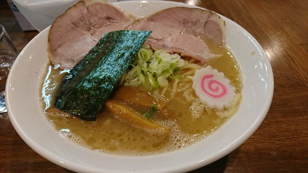 「ラーメン並（濃厚鶏豚）」@自家製熟成麺 吉岡 田端店の写真