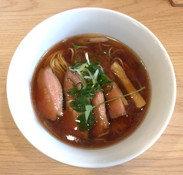 「贅沢鴨ロースラーメン」@らーめんMAIKAGURAの写真