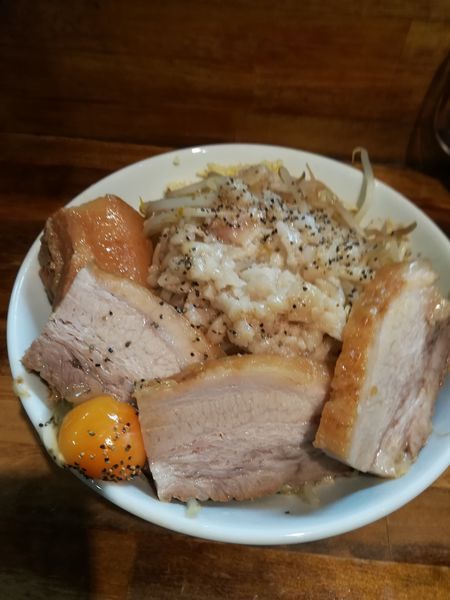 「まぜそば醤油肉増し200g全増し」@麺処 MAZERUの写真