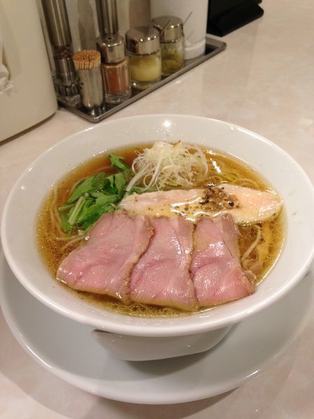 「醤油そば ローストポーク」@noodle kitchen KYOの写真