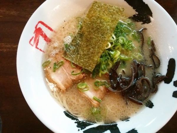 「長浜ラーメン」@博多長浜ラーメン てのごい屋 稲田堤店の写真