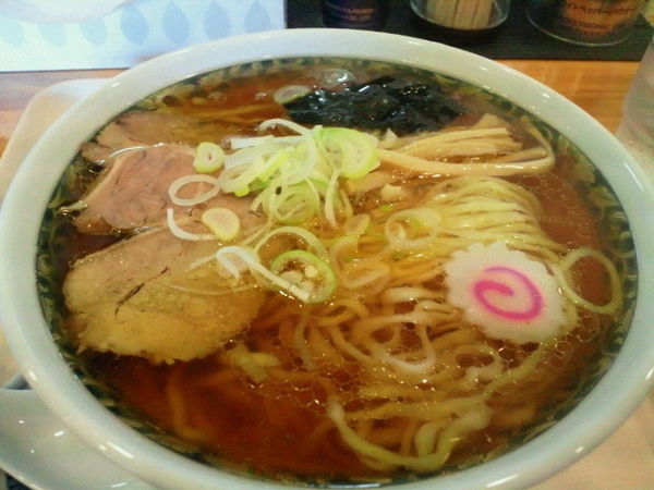 「中華そば 590円、大盛 110円」@山形ラーメン 金ちゃんの写真