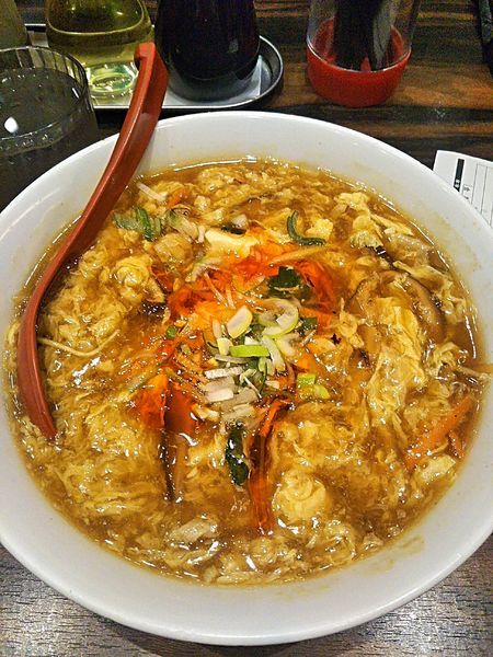 「酸辣麺 780円」@珉珉 八重洲店の写真